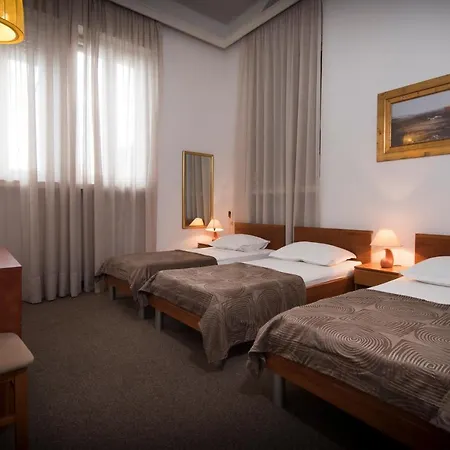 Bellevue 3* Сплит