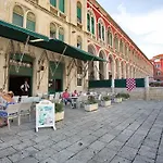 Bellevue 3* سبليت