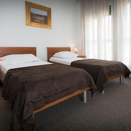 Bellevue Hotel 3*